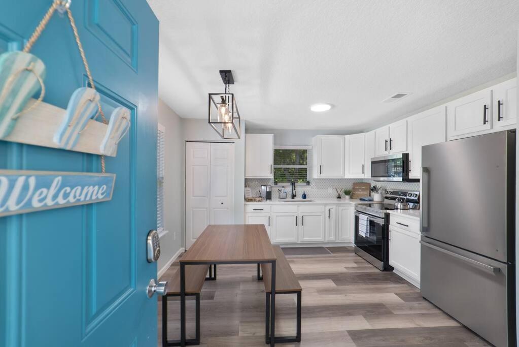 New Modern Bungalow Close To Downtown! Fully Fenced Yard St. Augustine Luaran gambar