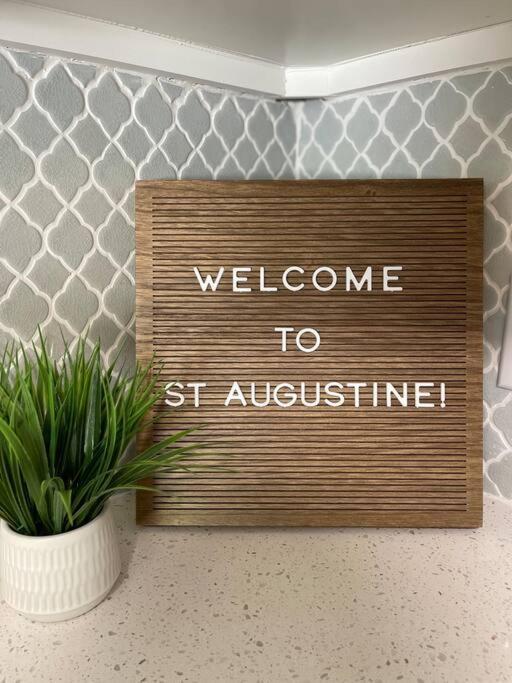 New Modern Bungalow Close To Downtown! Fully Fenced Yard St. Augustine Luaran gambar