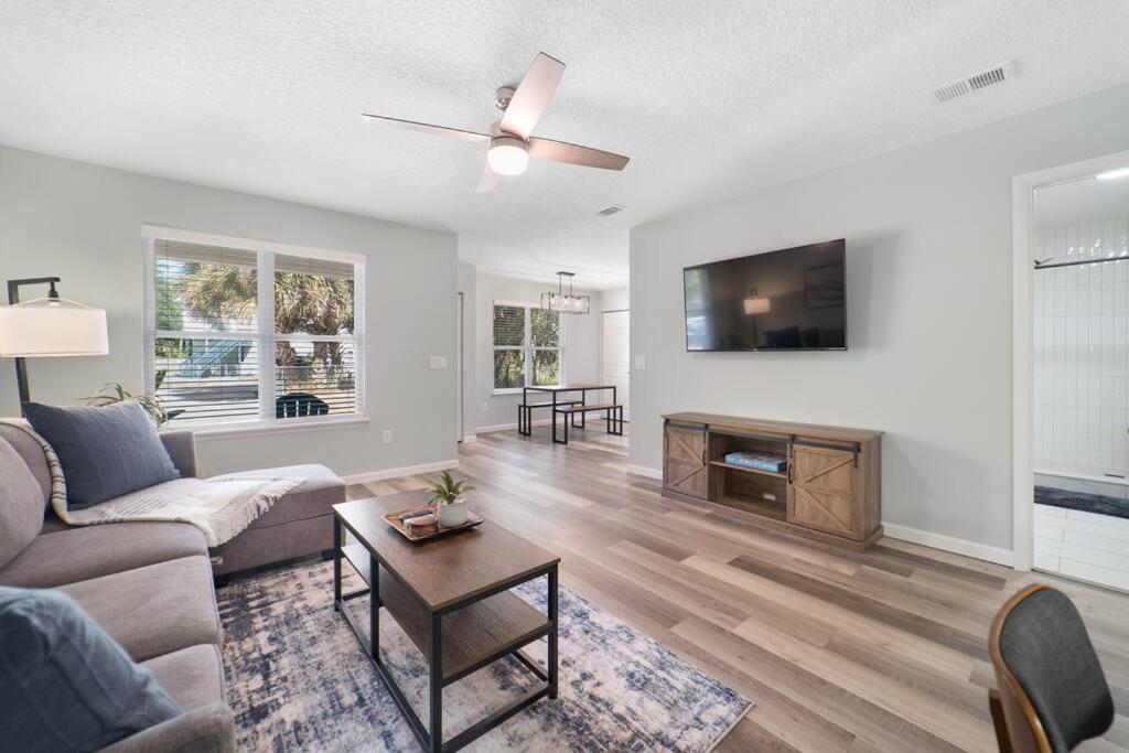 New Modern Bungalow Close To Downtown! Fully Fenced Yard St. Augustine Luaran gambar
