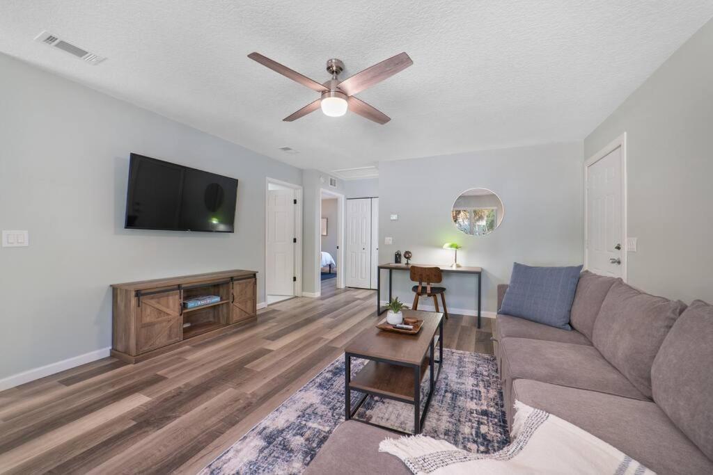 New Modern Bungalow Close To Downtown! Fully Fenced Yard St. Augustine Luaran gambar